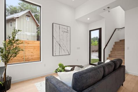 1008 W Annie Street Austin TX 78704