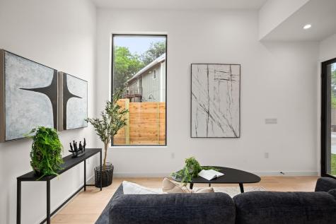 1008 W Annie Street Austin TX 78704