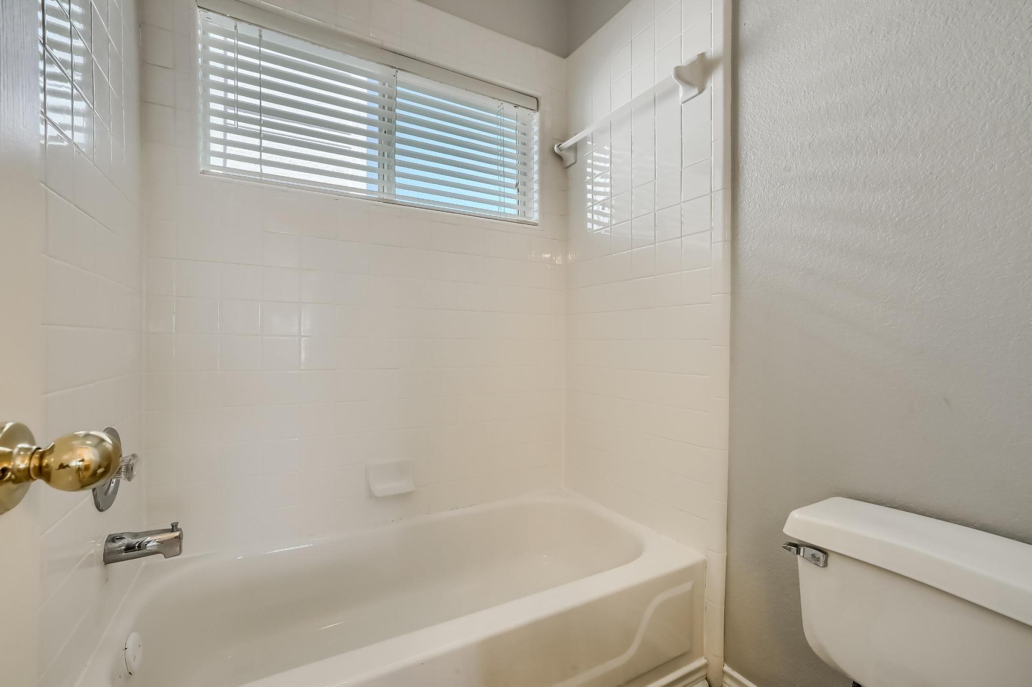9904 Mariah Cove Austin TX 78717