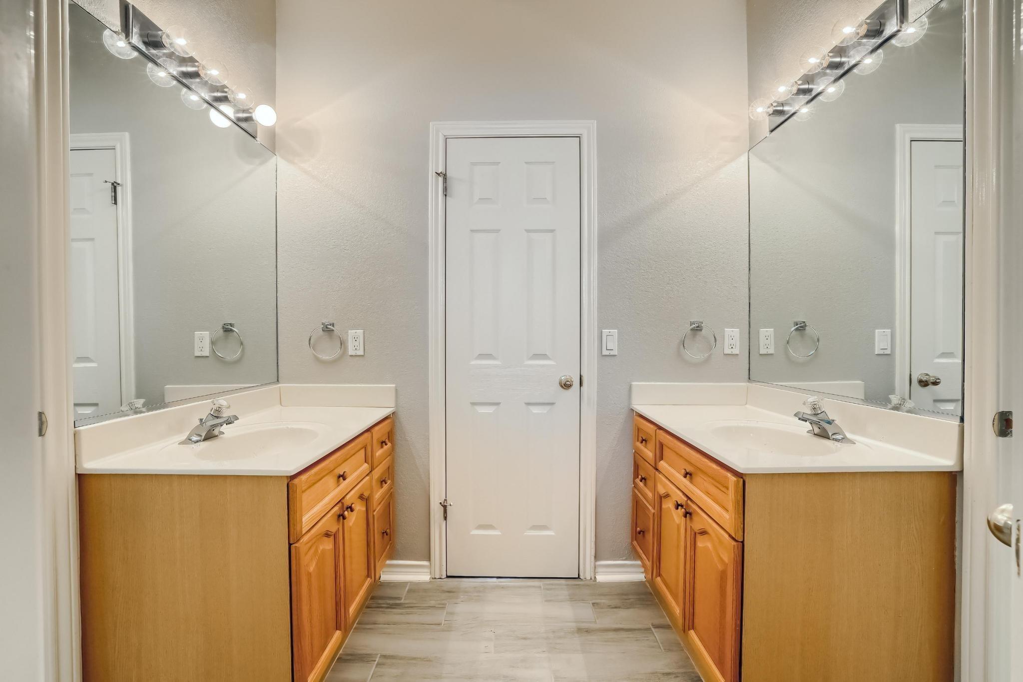 9904 Mariah Cove Austin TX 78717