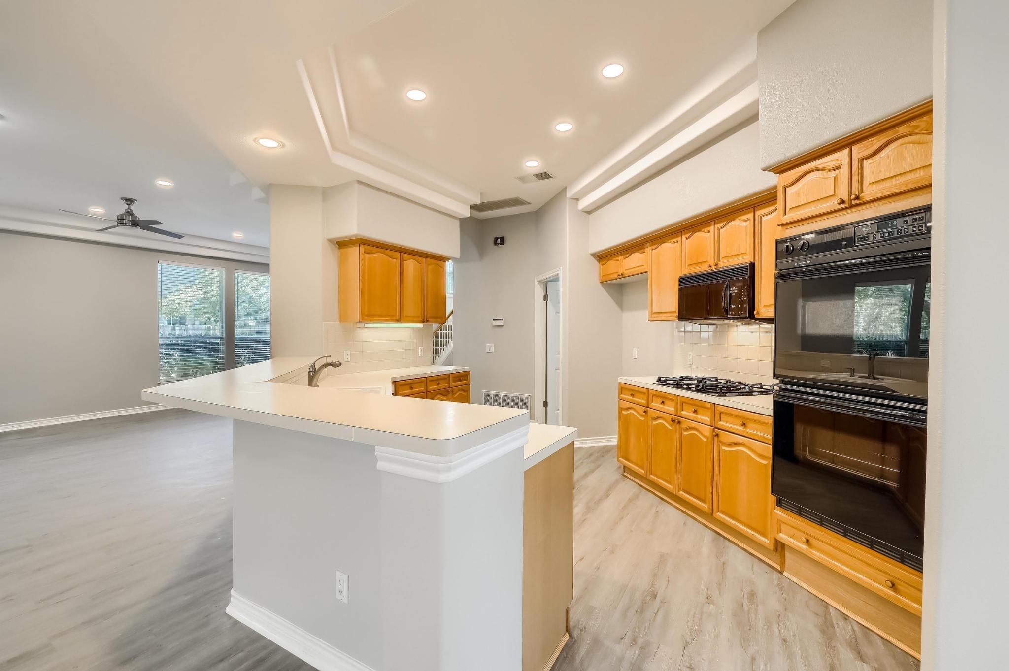 9904 Mariah Cove Austin TX 78717