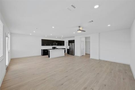 136 New Haven Avenue San Marcos TX 78666