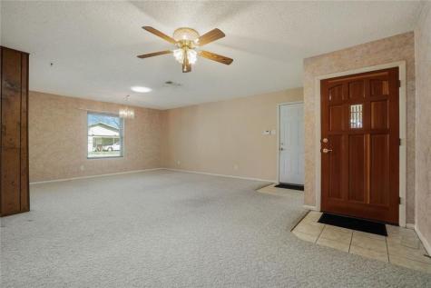 813 S Guadalupe Street Lockhart TX 78644