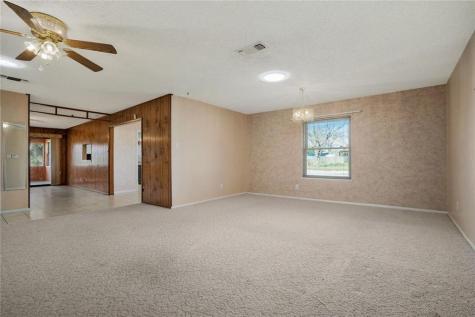 813 S Guadalupe Street Lockhart TX 78644