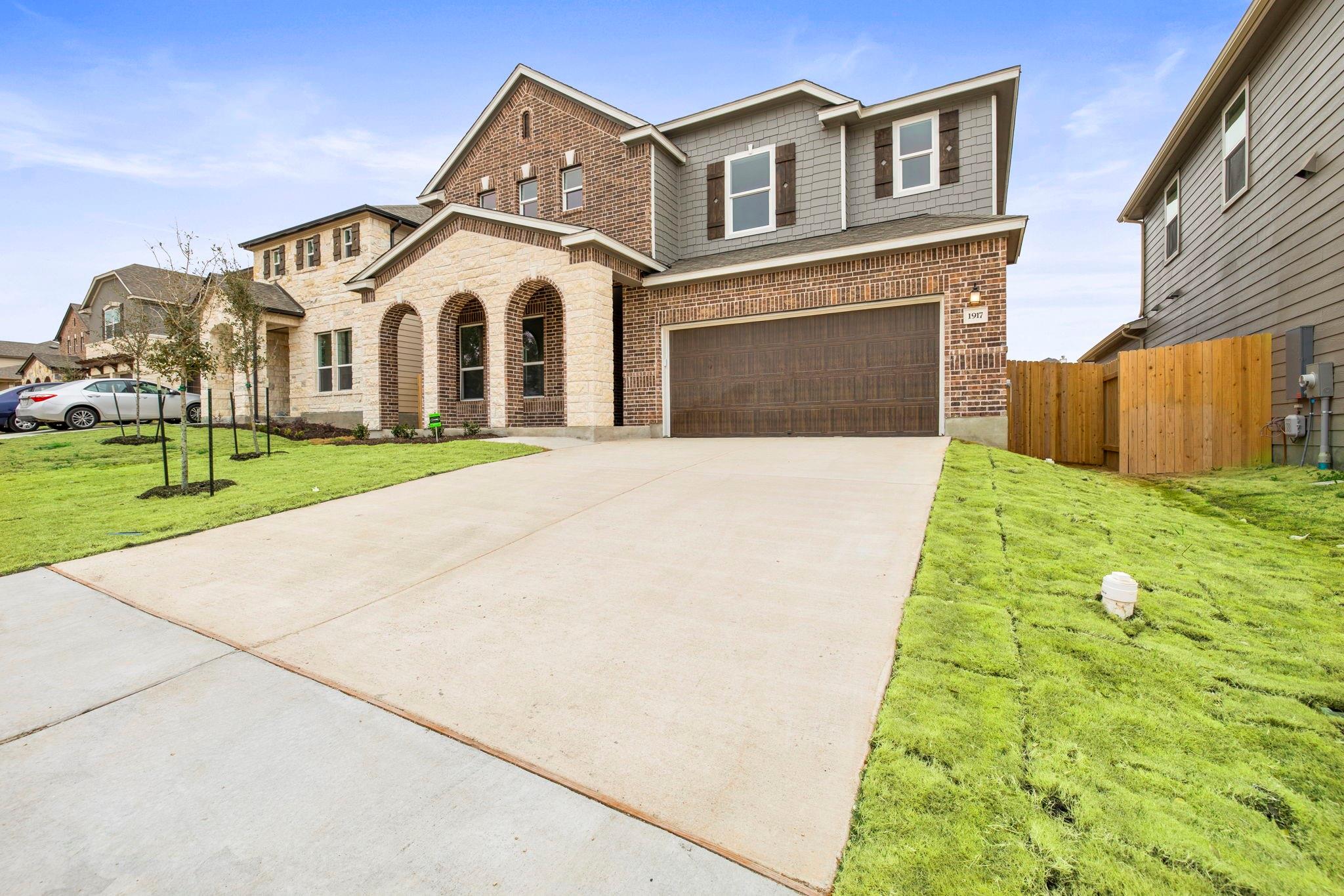 1917 Stringer Pass Leander TX 78641