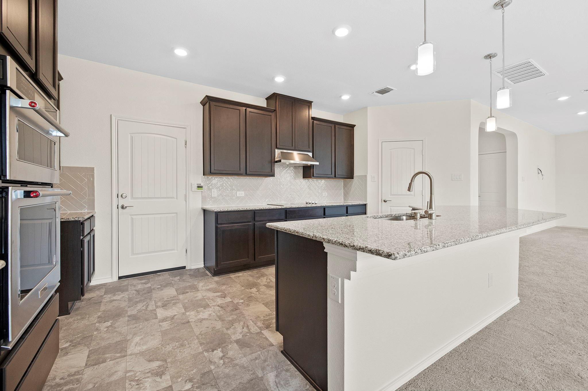 1917 Stringer Pass Leander TX 78641