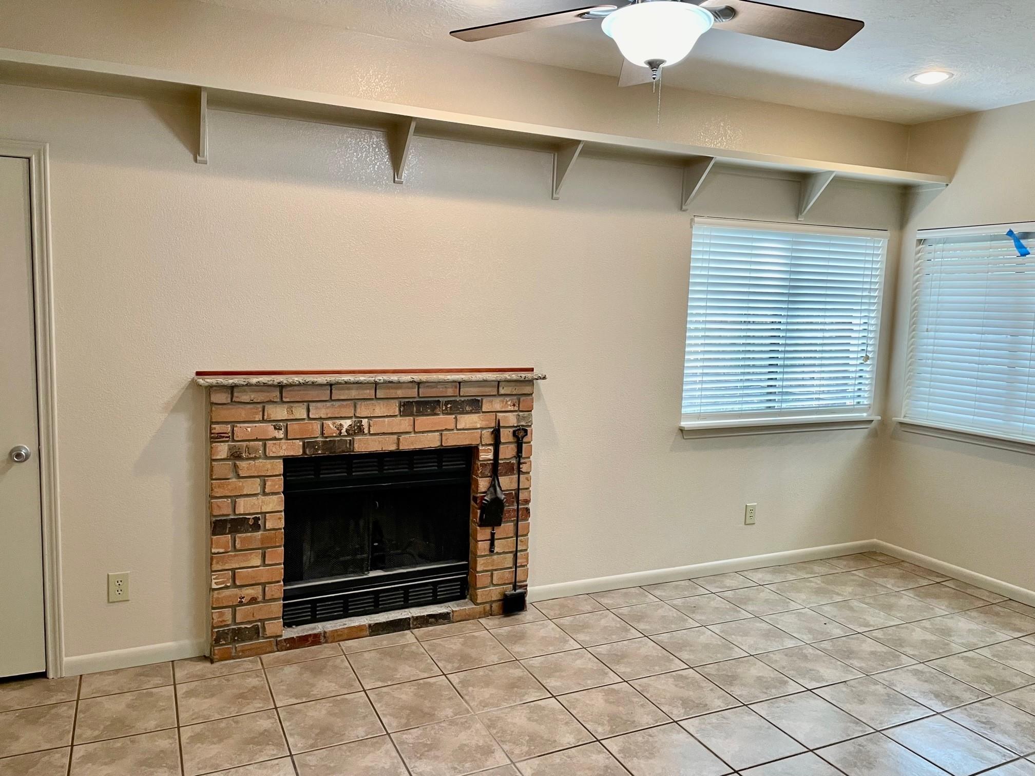421 W San Antonio Street San Marcos TX 78666