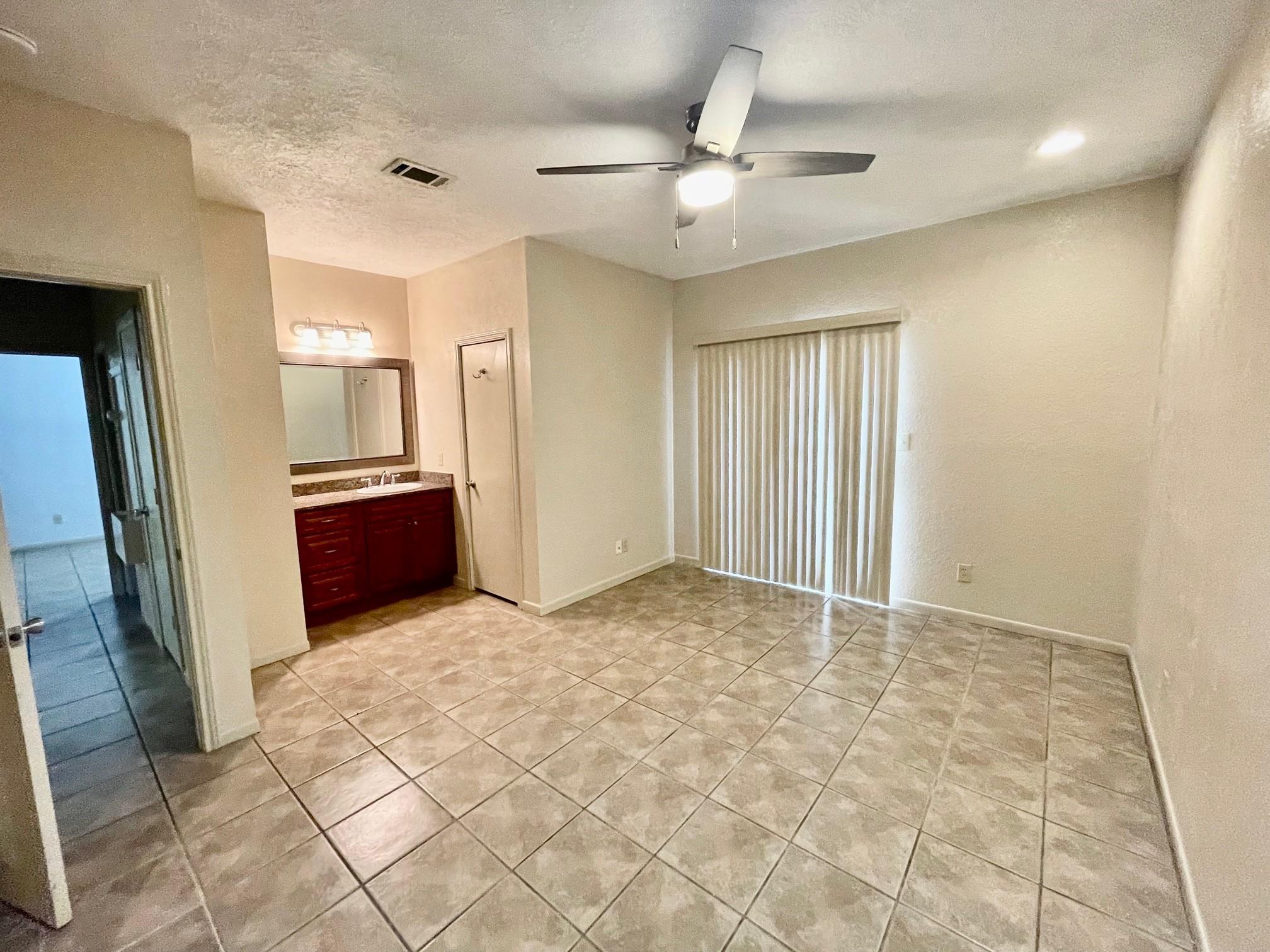 421 W San Antonio Street San Marcos TX 78666