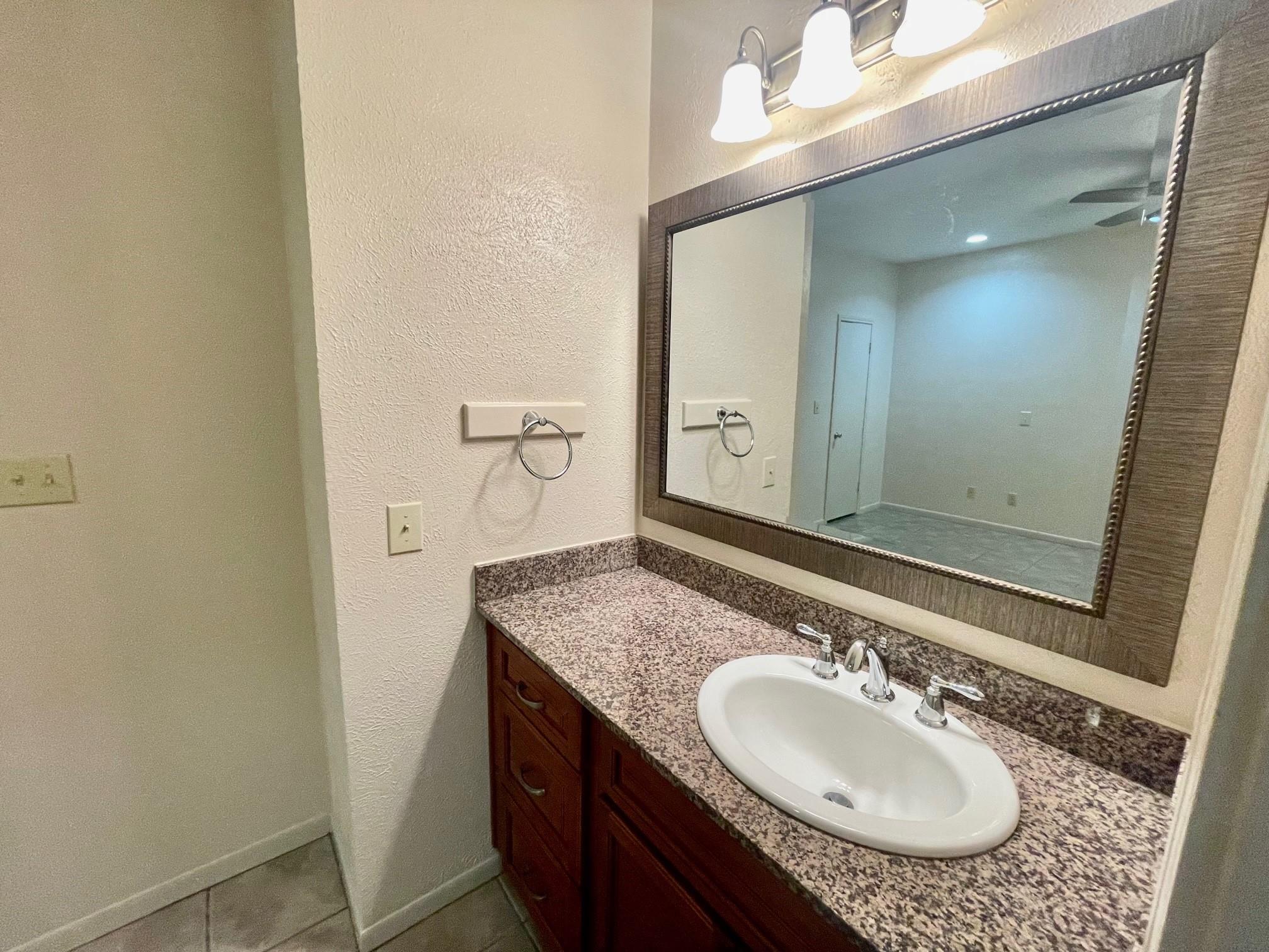 421 W San Antonio Street San Marcos TX 78666