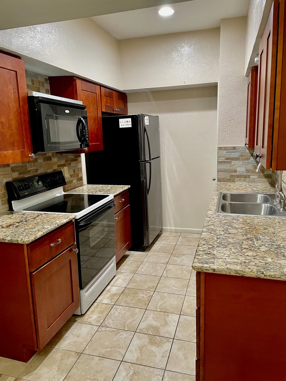 421 W San Antonio Street San Marcos TX 78666