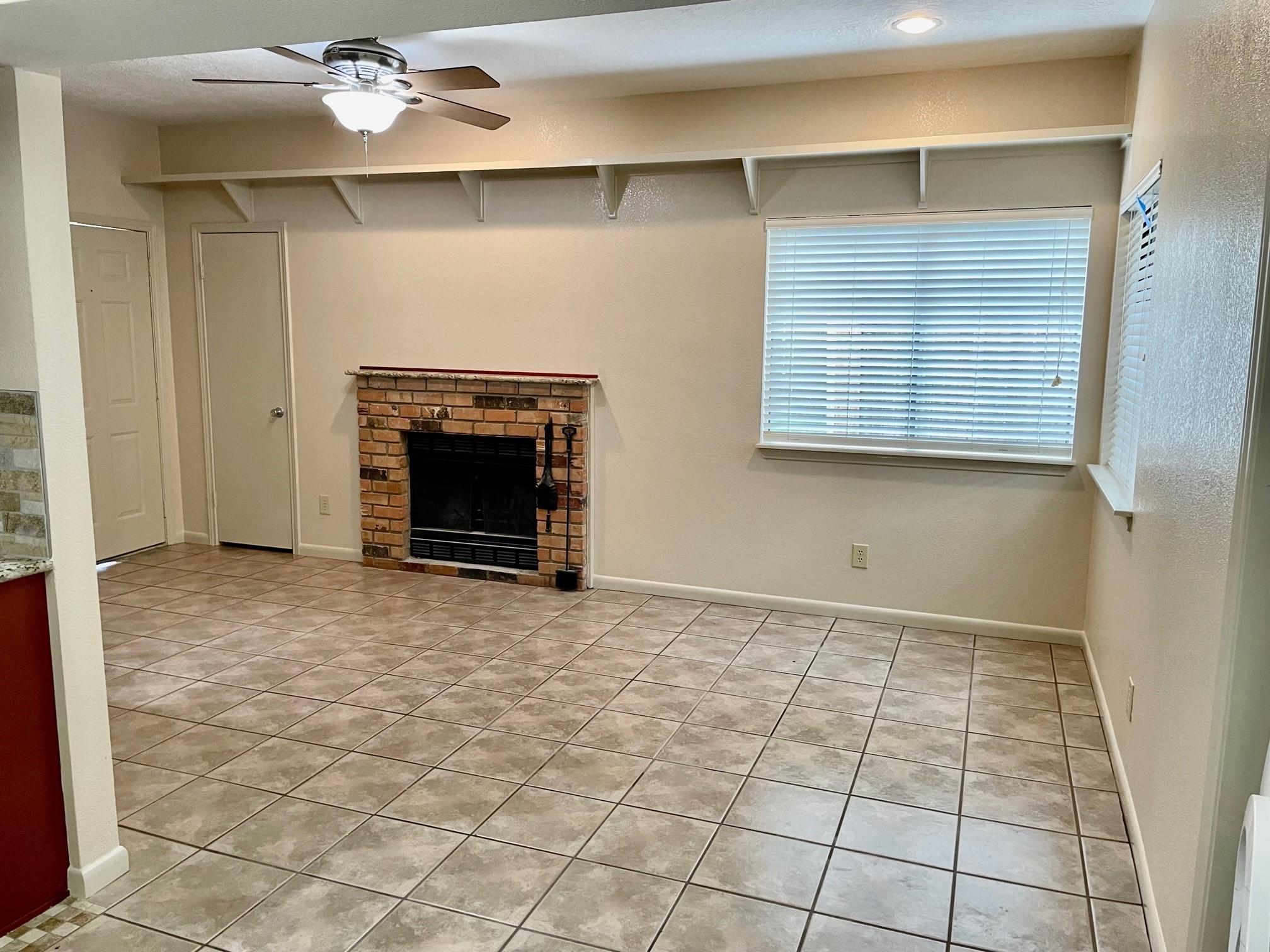 421 W San Antonio Street San Marcos TX 78666