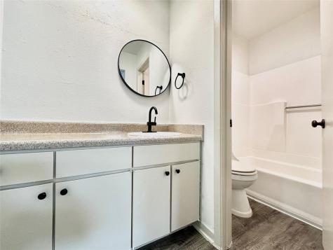 1204 N Lbj Drive San Marcos TX 78666