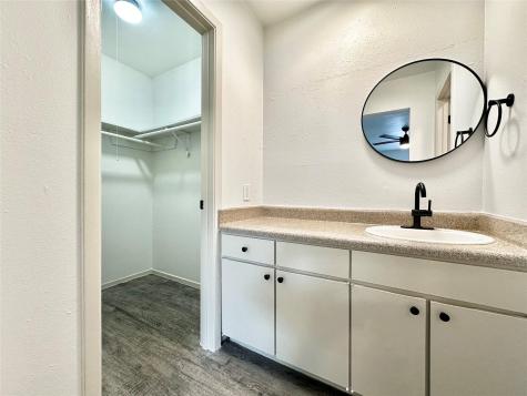1204 N Lbj Drive San Marcos TX 78666
