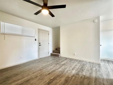 1204 N Lbj Drive San Marcos TX 78666