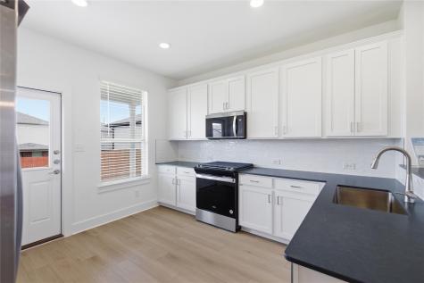 121 Groveland Drive Liberty Hill TX 78642