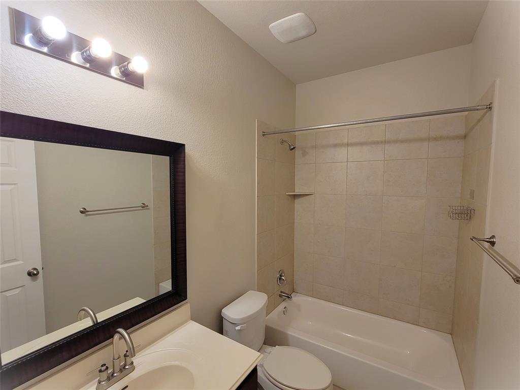 537 Peregrine Way Leander TX 78641