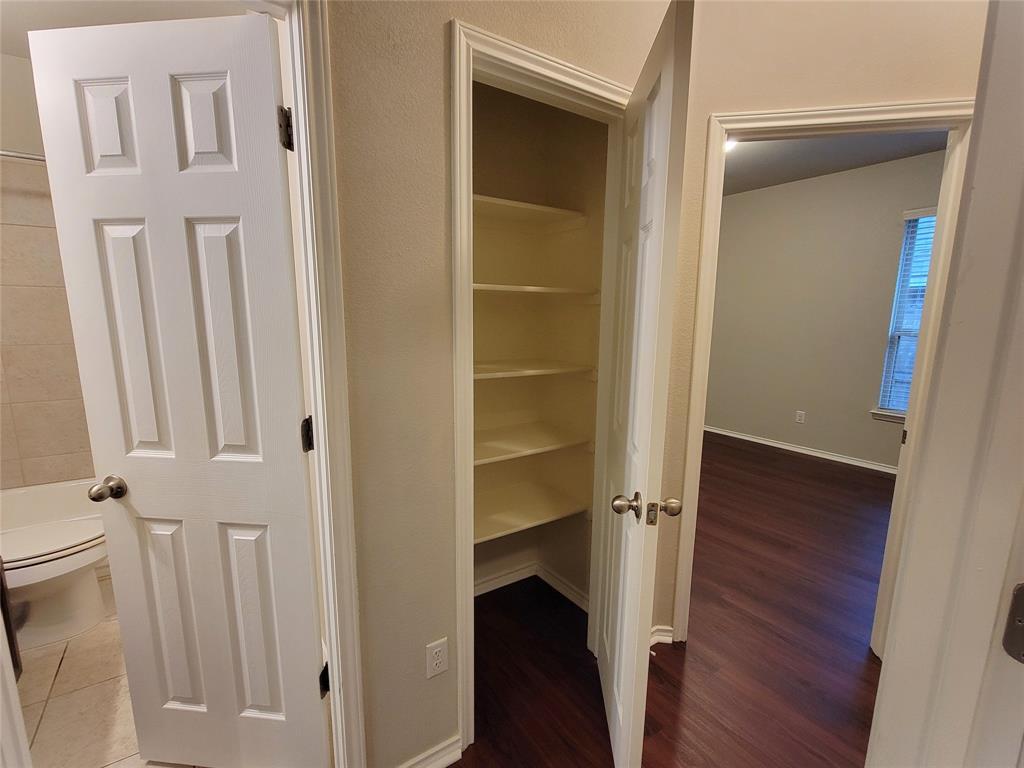 537 Peregrine Way Leander TX 78641