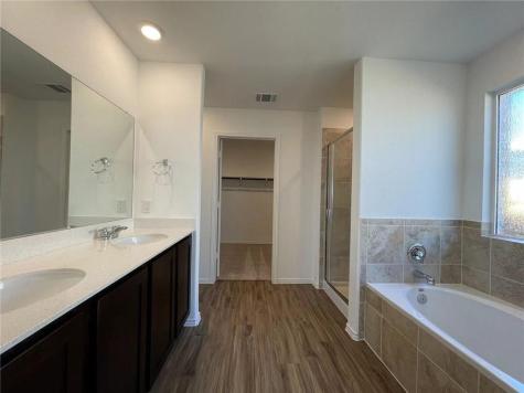 216 Arnage Drive Hutto TX 78634