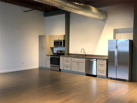 102 E 2nd Street Taylor TX 76574