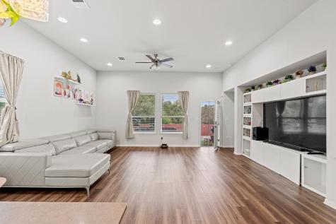 133 Caney Cove Leander TX 78641