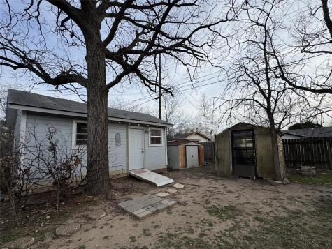 207 Chippendale Avenue Austin TX 78745