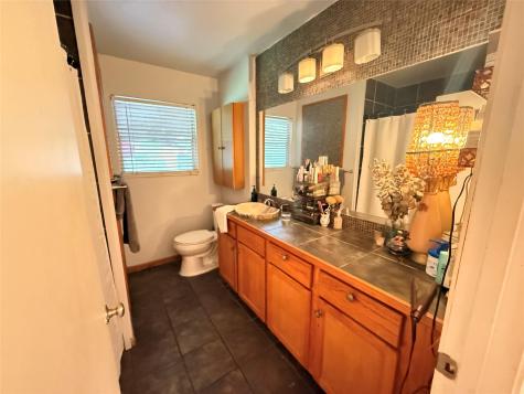 1205 Fieldcrest Drive Austin TX 78704