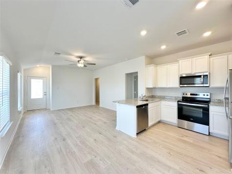 129 Paradise Canyon Drive Jarrell TX 76537