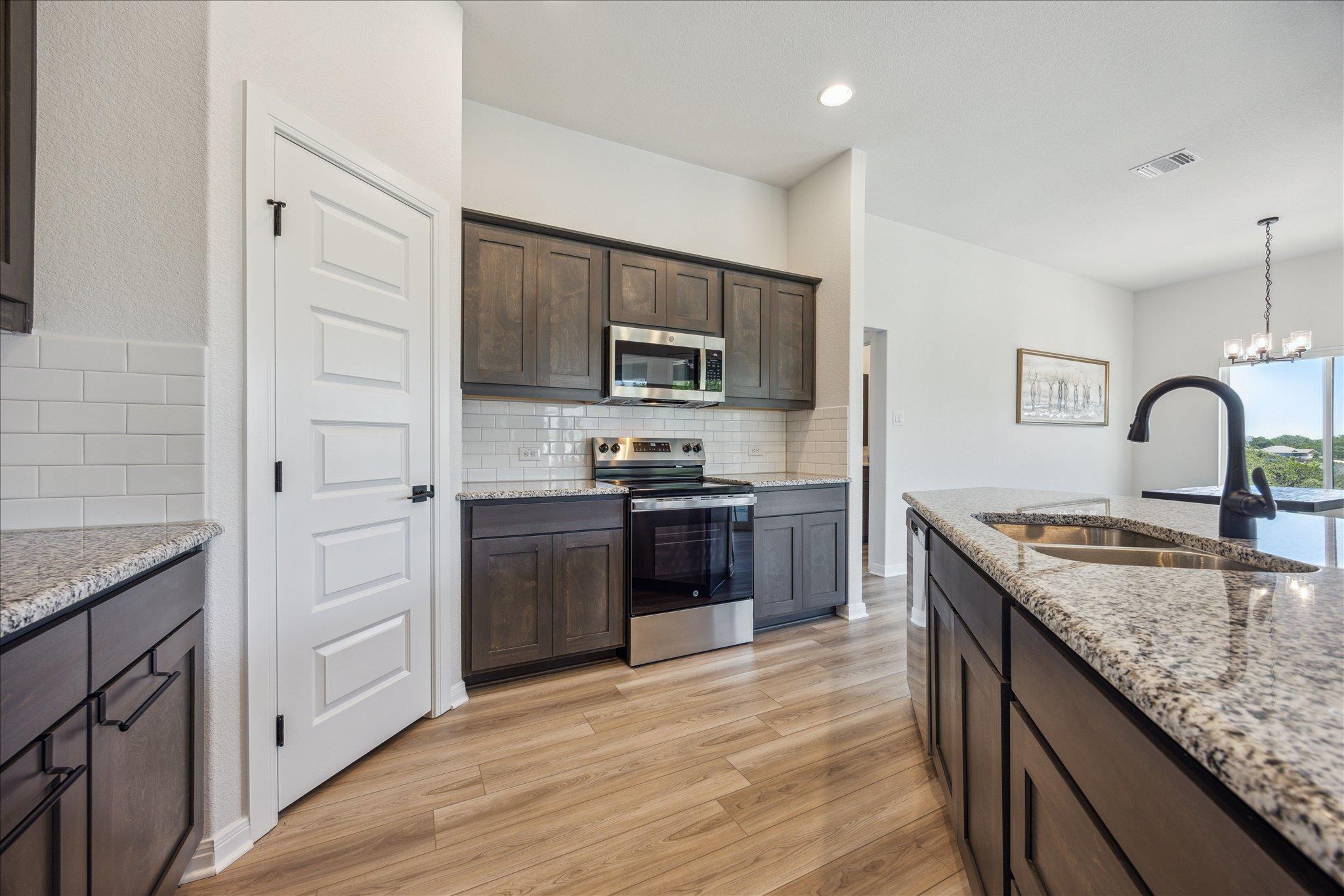 21001 Newhaven Cove Lago Vista TX 78645