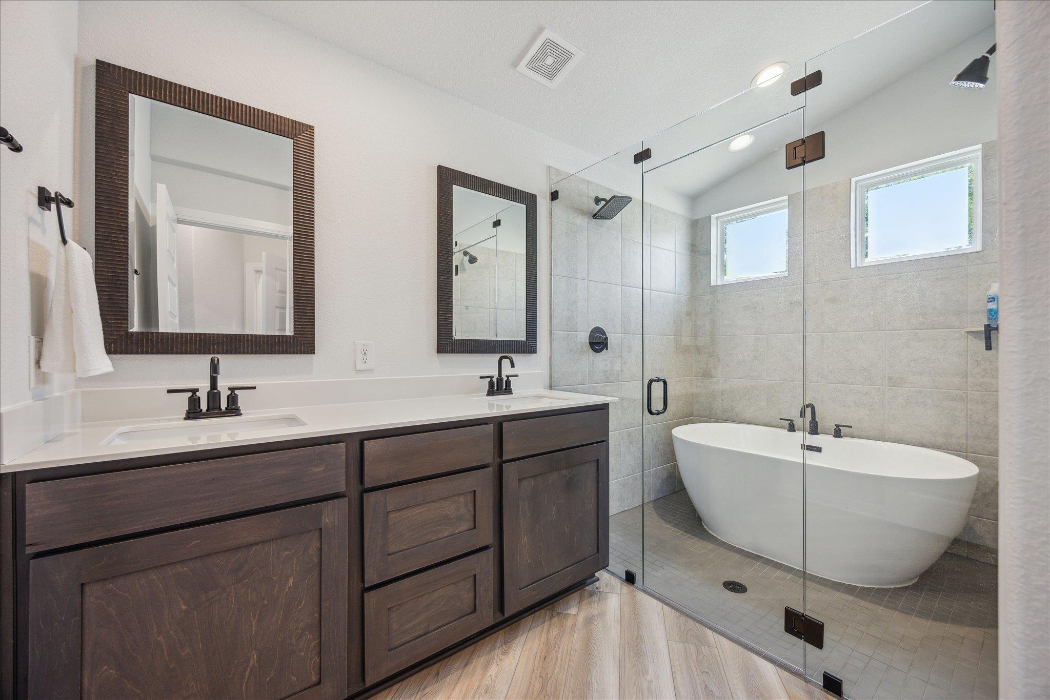 21001 Newhaven Cove Lago Vista TX 78645