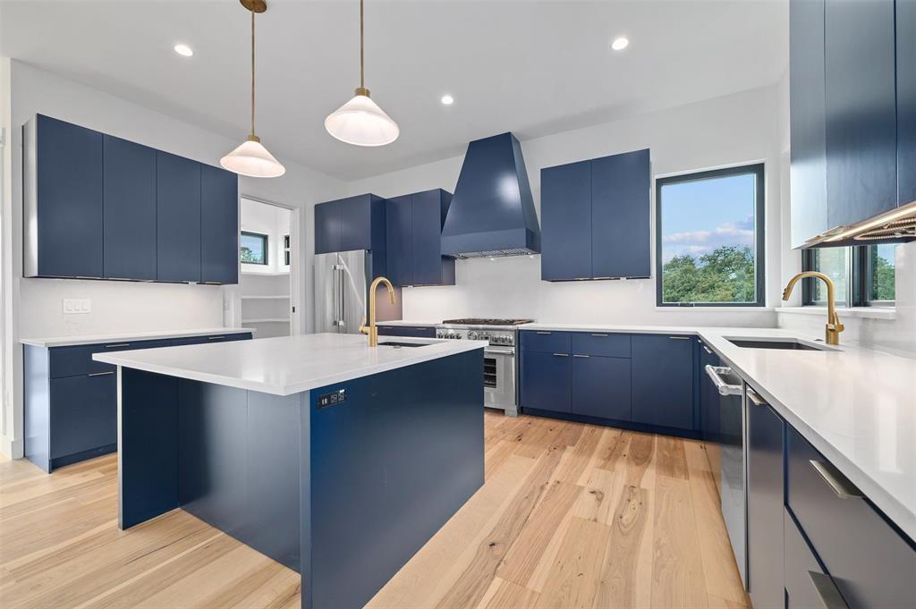 200 N Lake Hills Drive Austin TX 78733