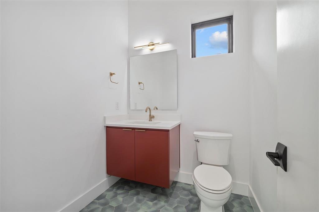 200 N Lake Hills Drive Austin TX 78733