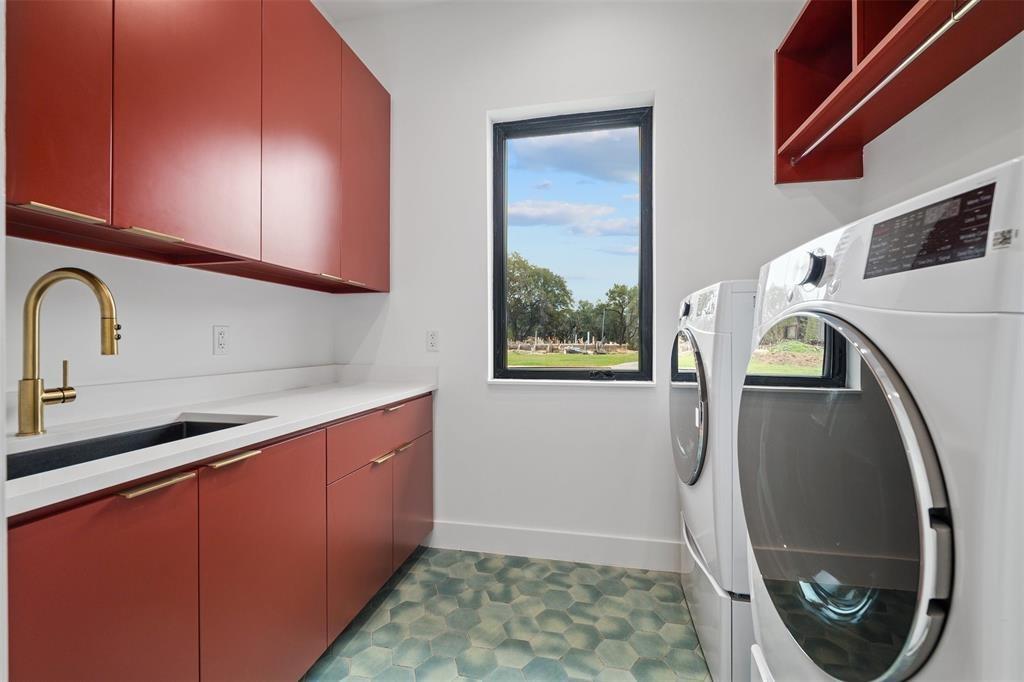 200 N Lake Hills Drive Austin TX 78733