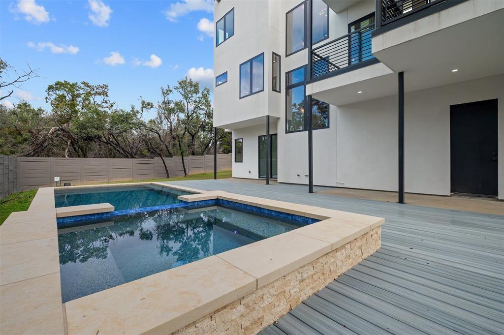 200 N Lake Hills Drive Austin TX 78733
