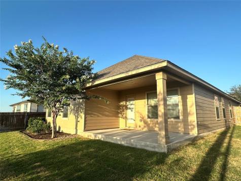 102 Schuylerville Drive Elgin TX 78621