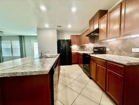 102 Schuylerville Drive Elgin TX 78621