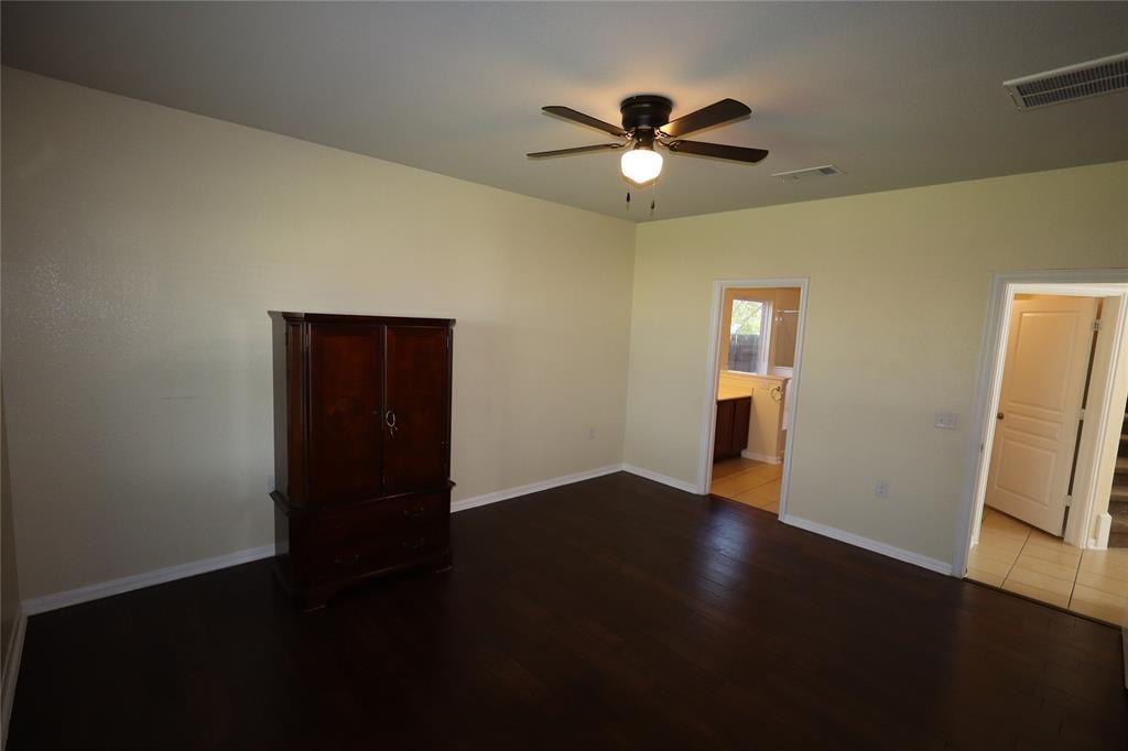 5032 Irvine Lane Del Valle TX 78617
