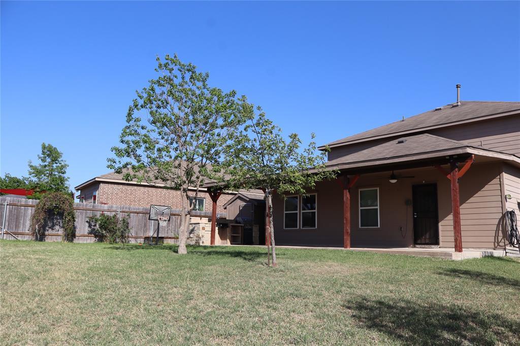 5032 Irvine Lane Del Valle TX 78617
