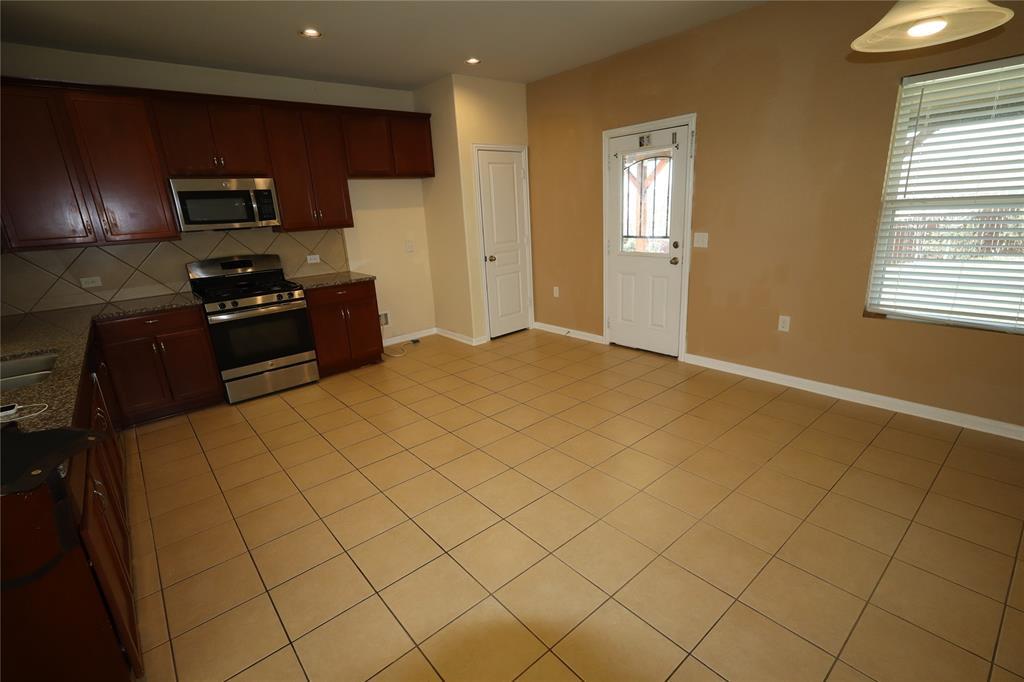 5032 Irvine Lane Del Valle TX 78617
