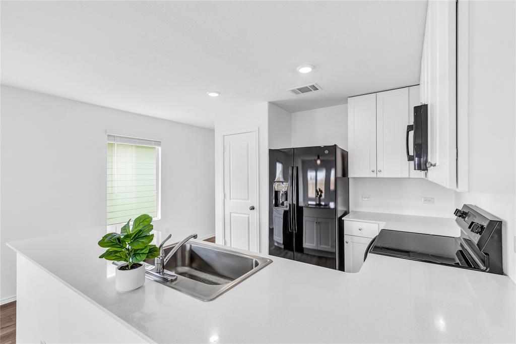 516 Rancho Del Cielo Loop Jarrell TX 76537