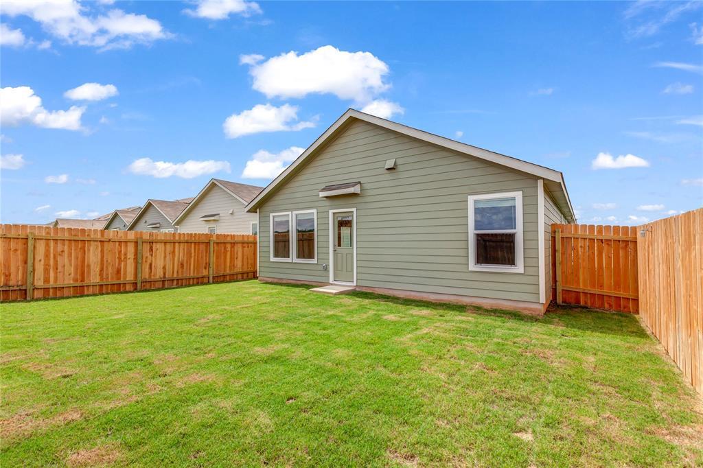 516 Rancho Del Cielo Loop Jarrell TX 76537