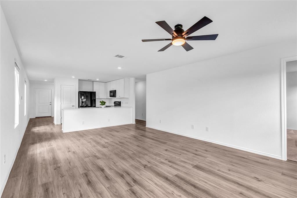 516 Rancho Del Cielo Loop Jarrell TX 76537