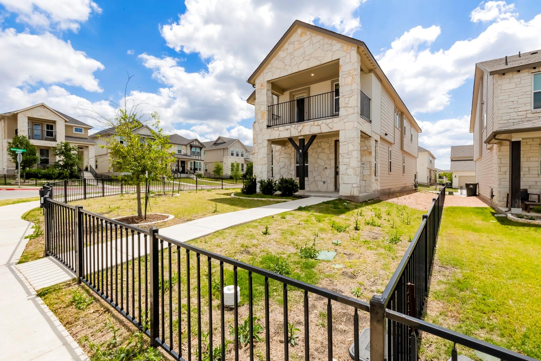 218 Glass Mountains Way Dripping Springs TX 78620
