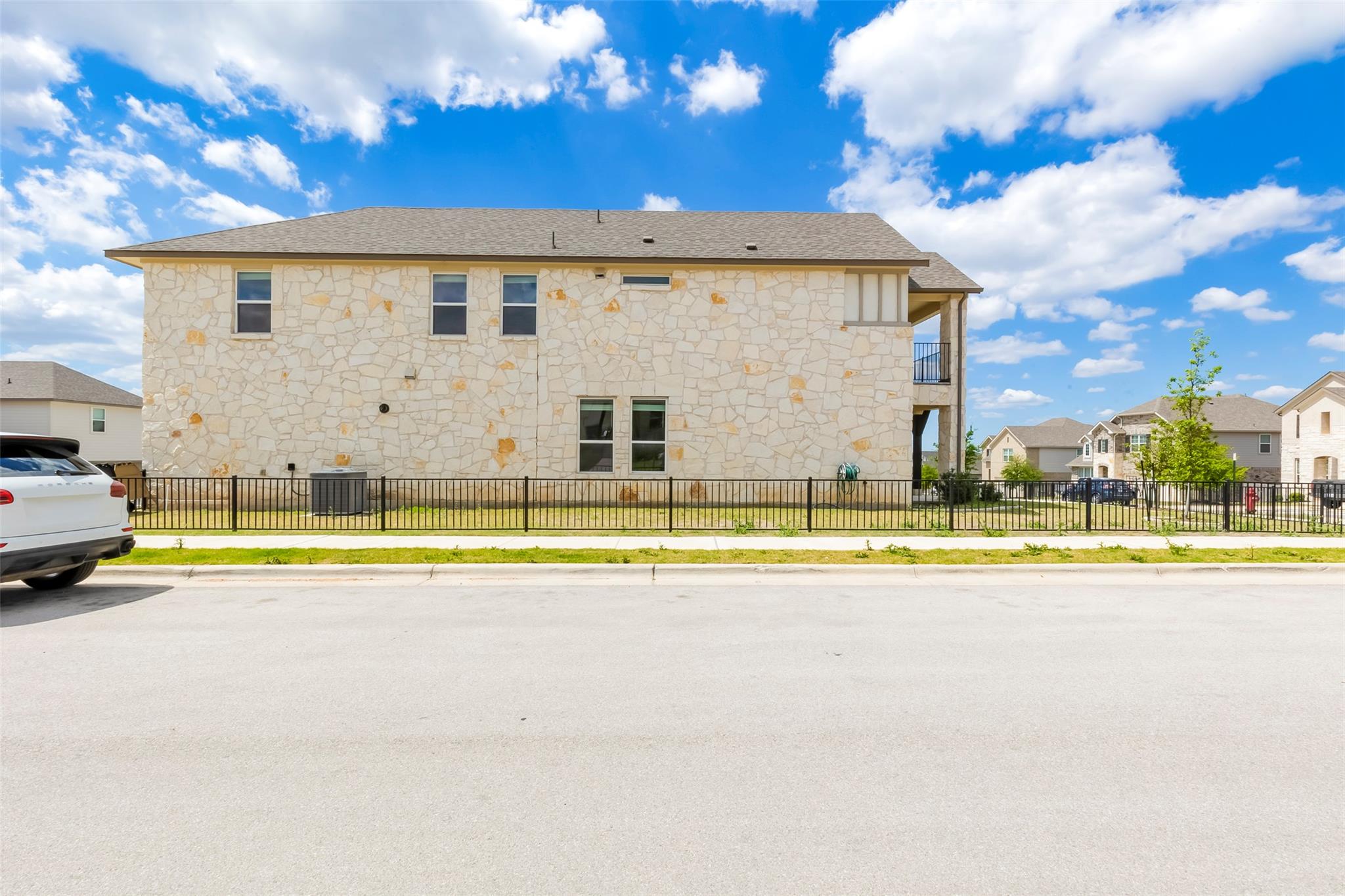 218 Glass Mountains Way Dripping Springs TX 78620