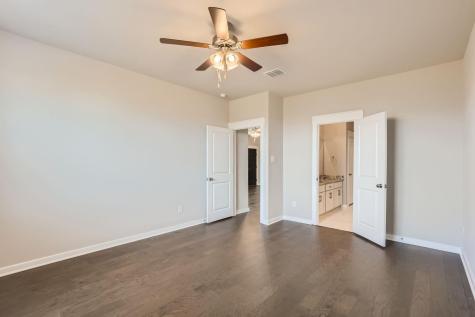 2412 Lakey Cove Leander TX 78641