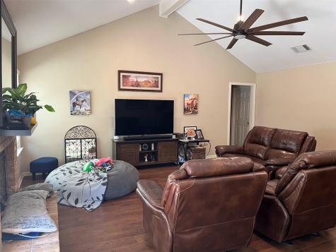 6401 Woodcrest Drive Austin TX 78759
