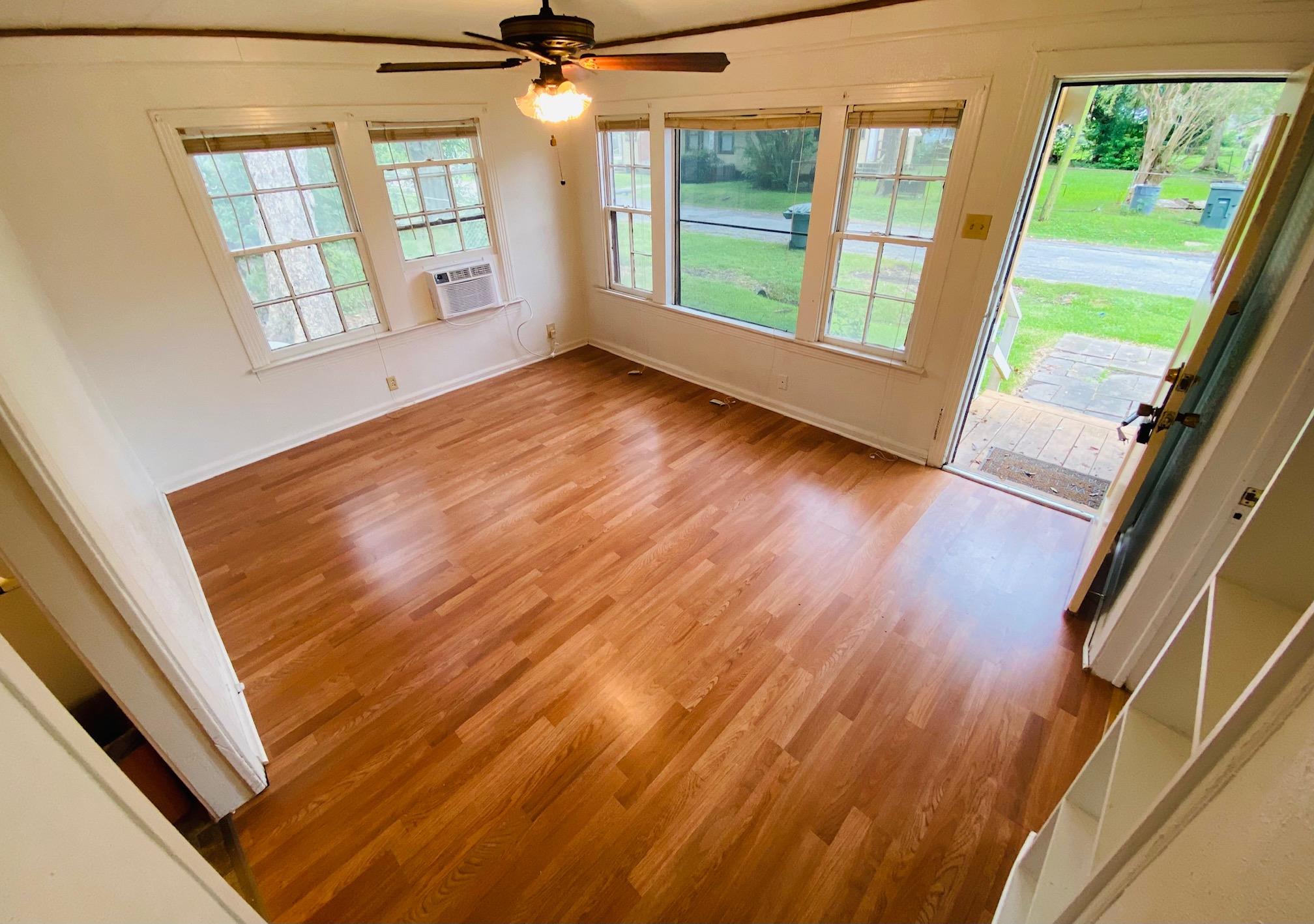 365 E Irby Street Beaumont TX 77705
