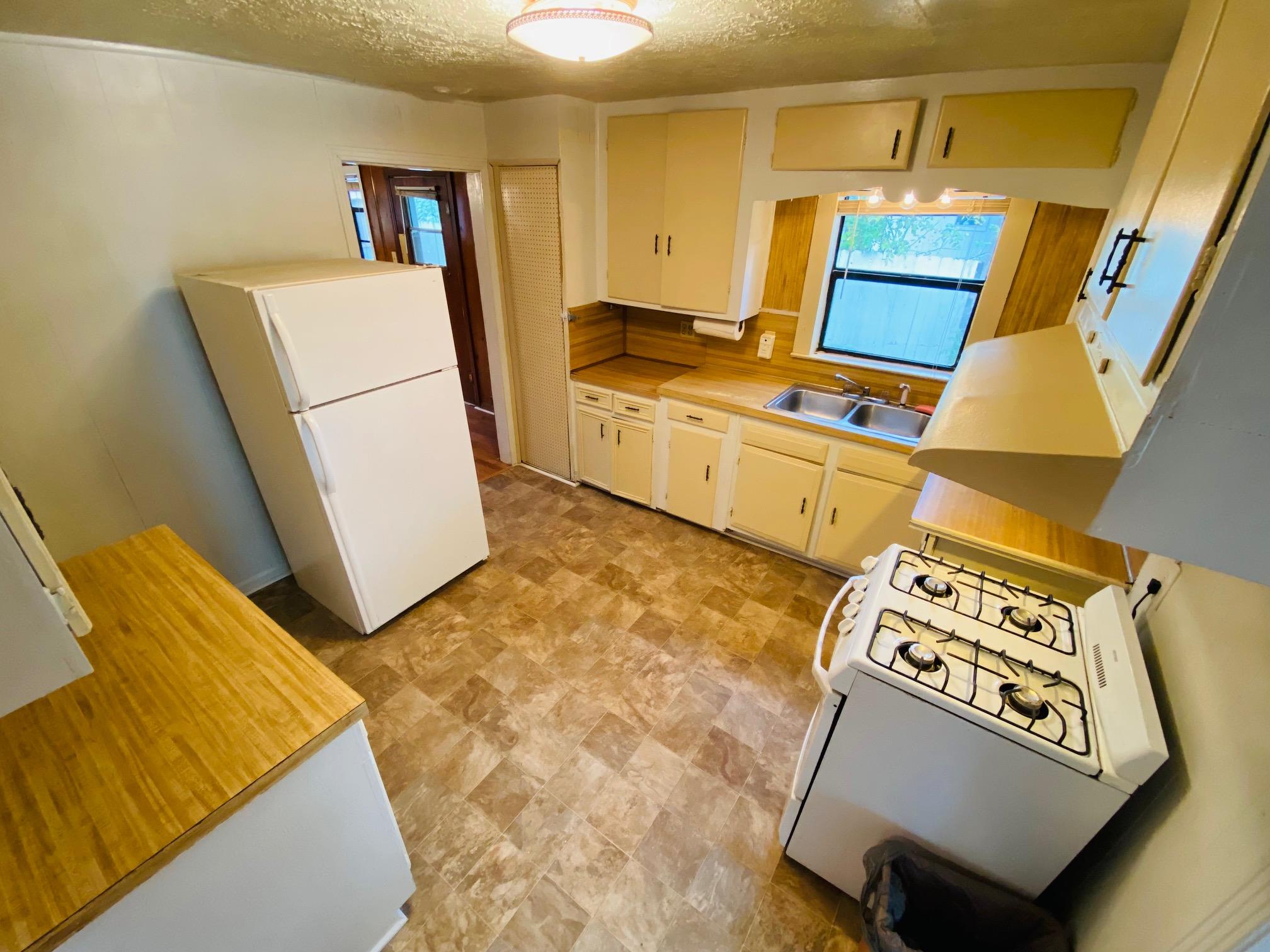 365 E Irby Street Beaumont TX 77705