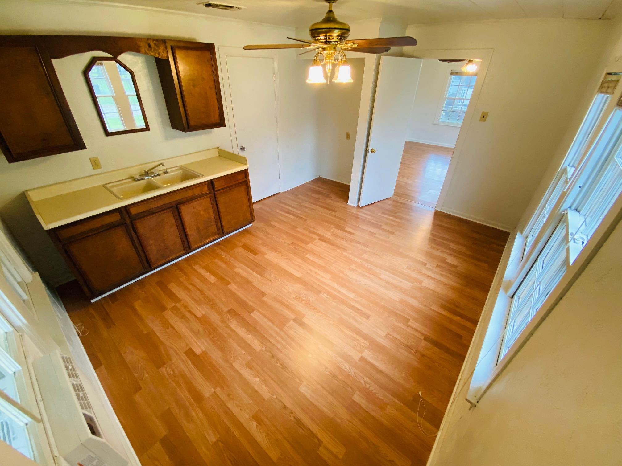 365 E Irby Street Beaumont TX 77705