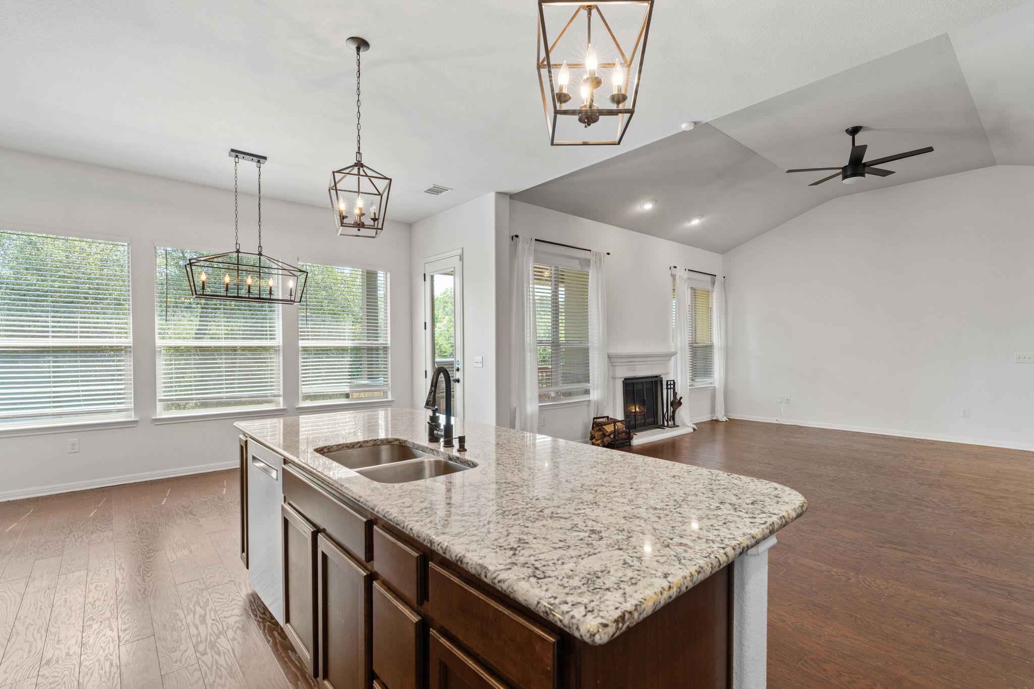 21824 Agarito Lane Spicewood TX 78669