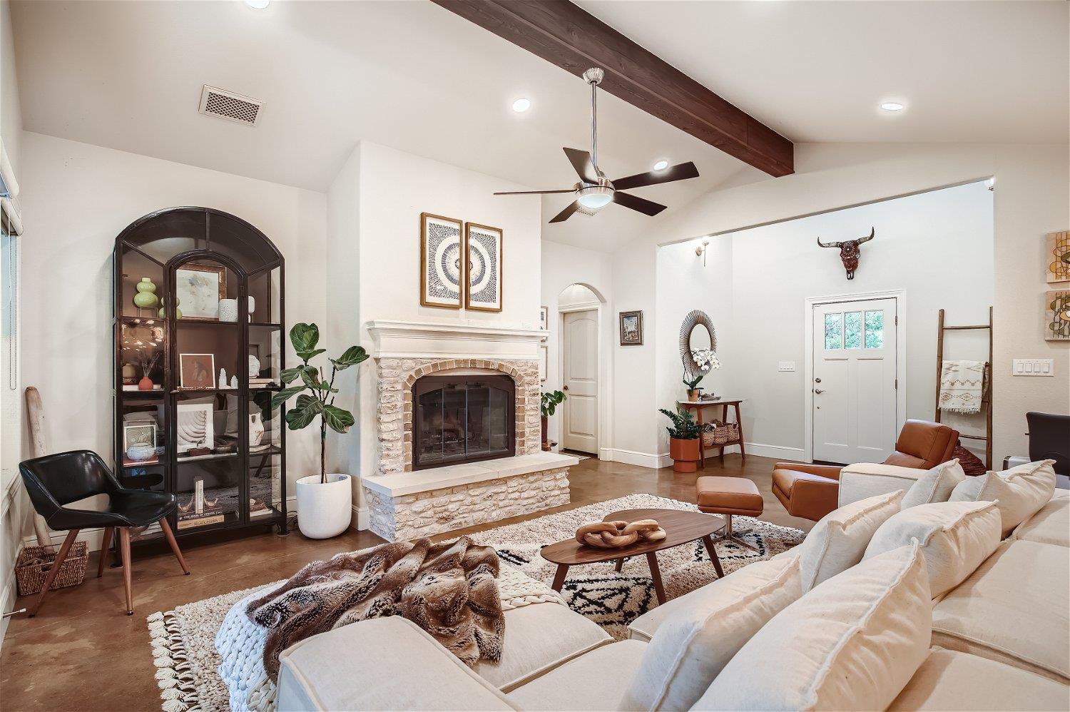 21825 Briarcliff Drive Spicewood TX 78669